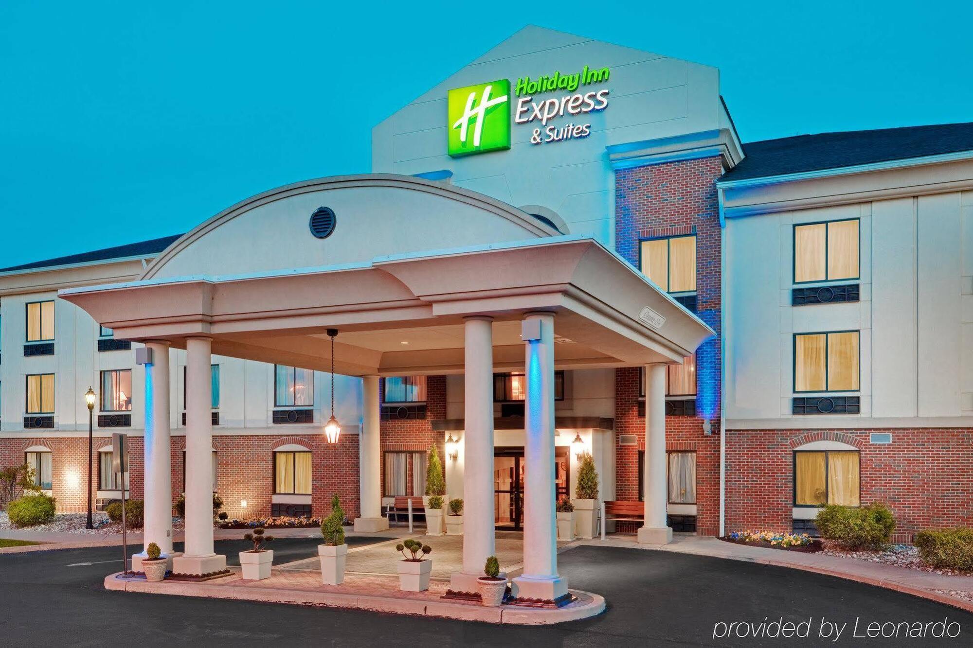 Holiday Inn Express Hotel & Suites Easton By Ihg Ngoại thất bức ảnh